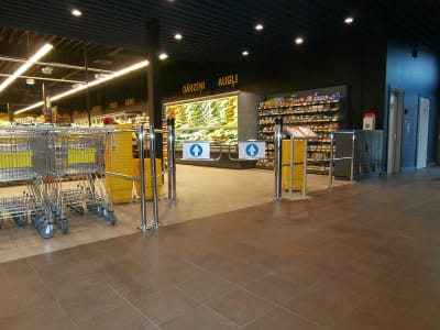 Inngangsport i butikken - TOPP butikk i Salacgriva
