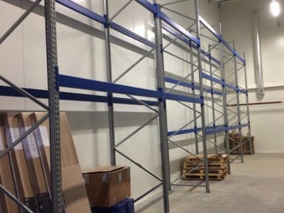 Levering og montering av nytt lagerutstyr i Sonel-lageret. Konsoll hyllesystem for lager. Lagerhyller og utstyr VVN.LV 4