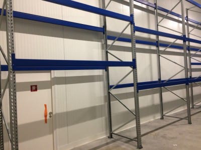 Levering og montering av nytt lagerutstyr i Sonel-lageret. Konsoll hyllesystem for lager. Lagerhyller og utstyr VVN.LV 5